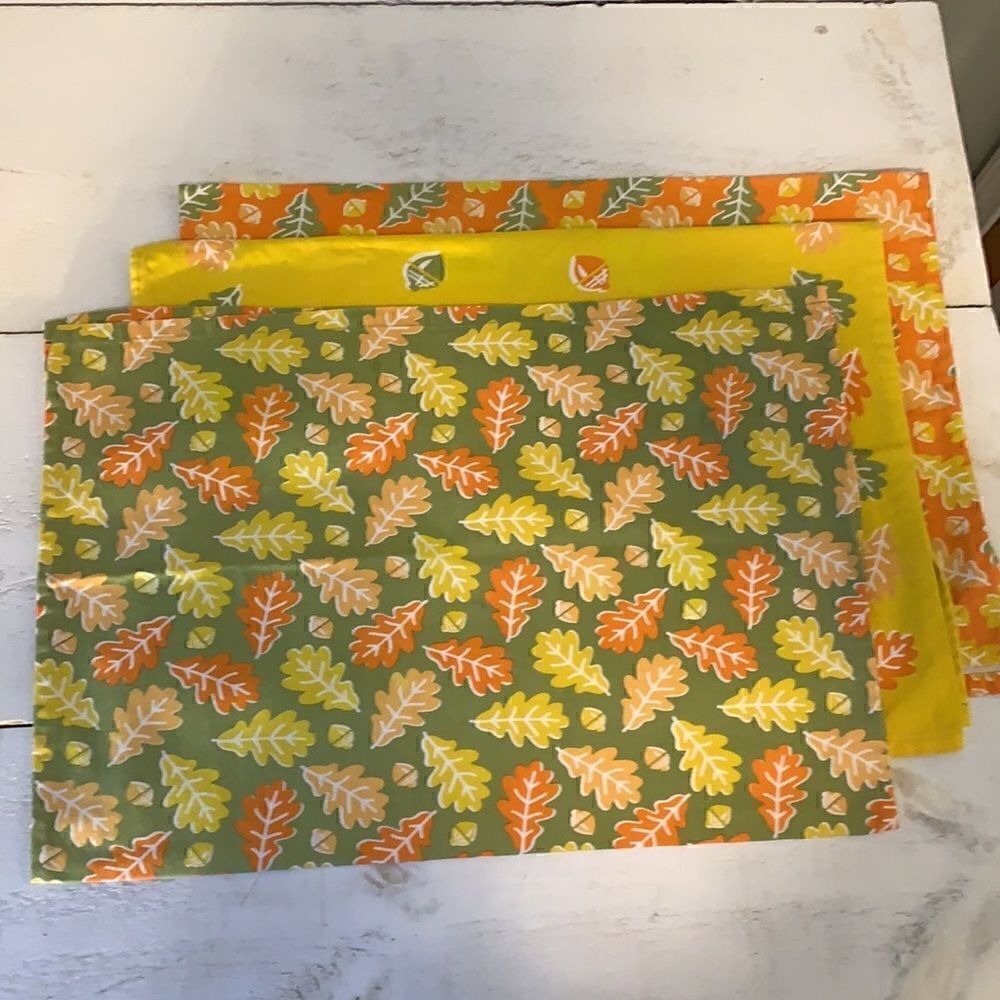 Martha Stewart Decorative Leaf Table Napkins - Picture 7 of 12